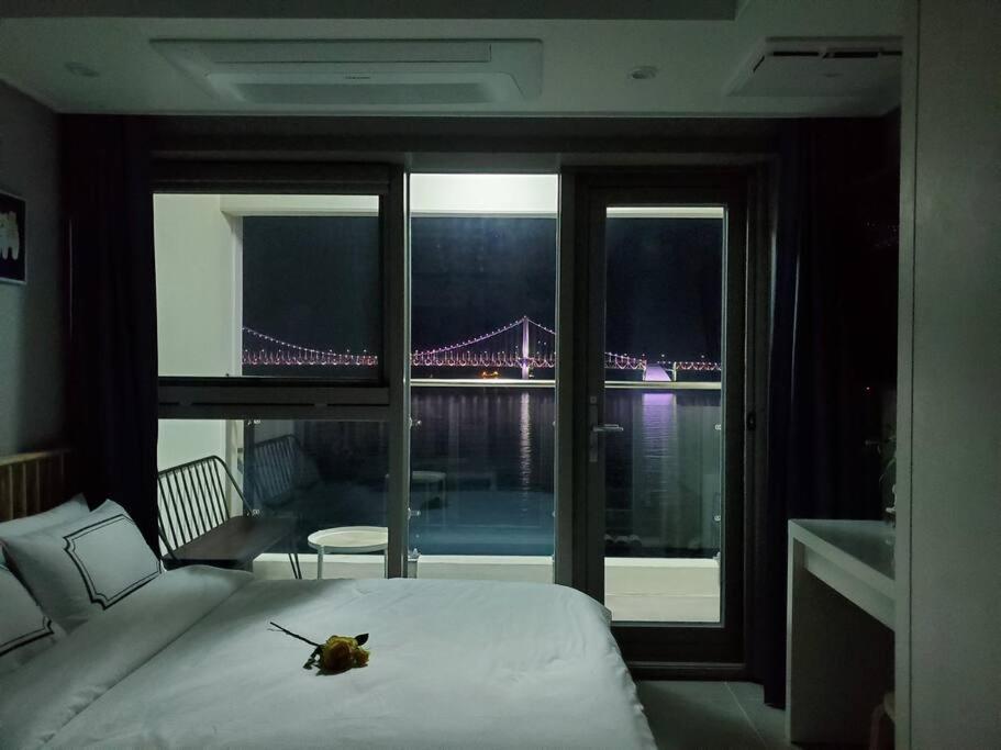 Ferienwohnung Gwangan-Ri Grand Terrace Ocean View Busan Exterior foto